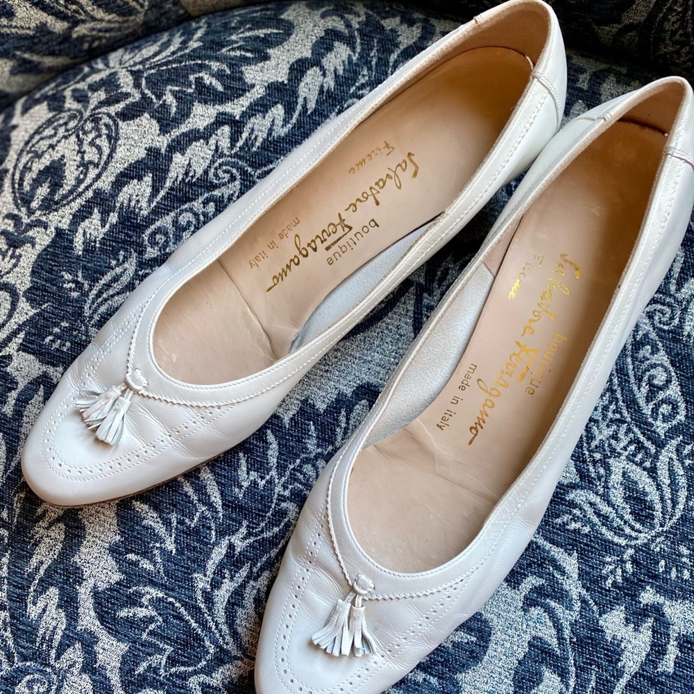 Salvatore Ferragamo white leather tassel low heels
